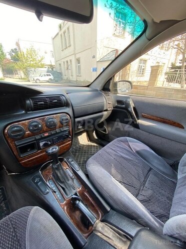 Opel Omega-5