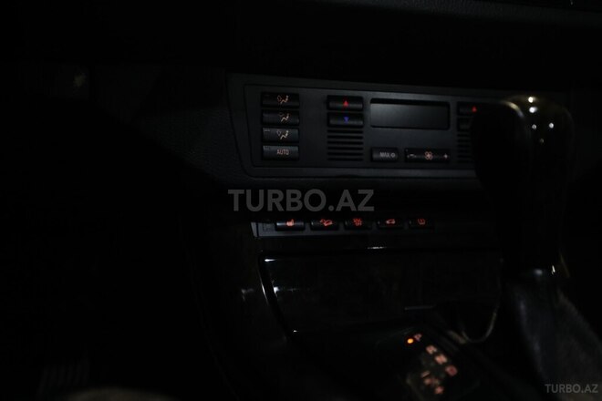 BMW X5-8