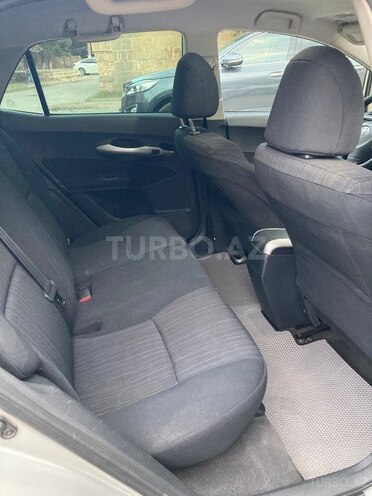 Toyota Auris-9