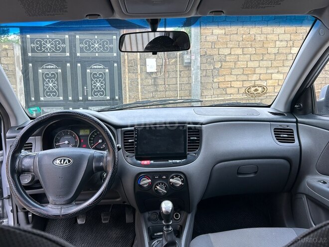 Kia Rio-8