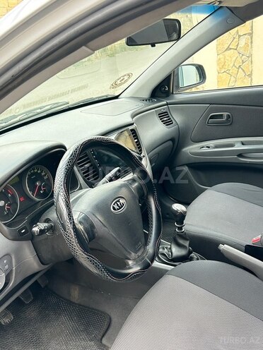 Kia Rio-7