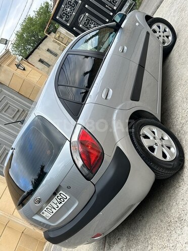 Kia Rio-4