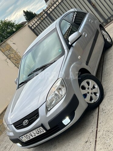 Kia Rio-5