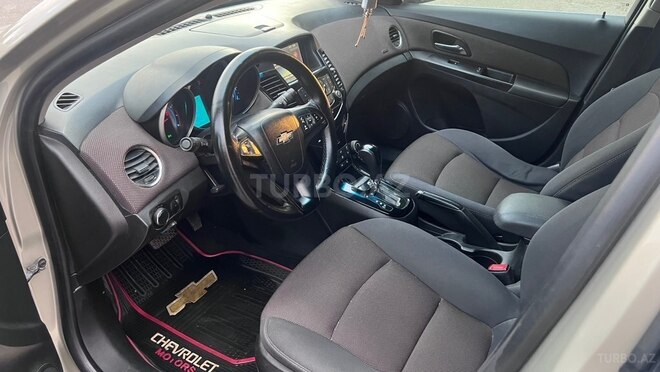 Chevrolet Cruze-8