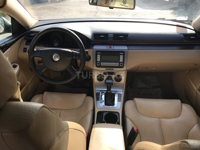 Volkswagen Passat-16