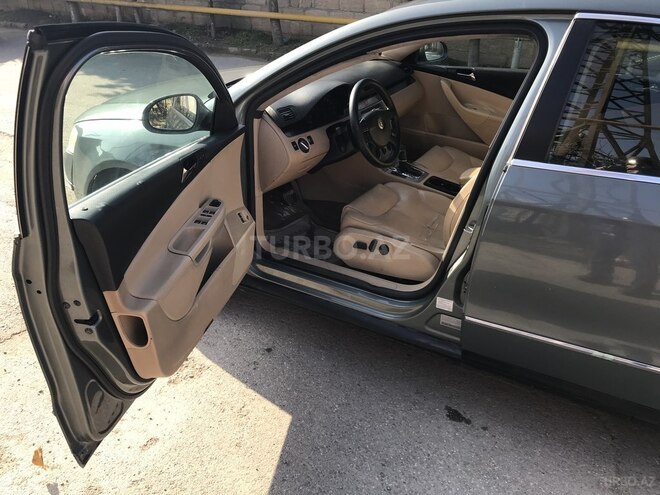 Volkswagen Passat-10