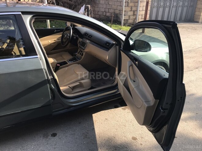 Volkswagen Passat-12