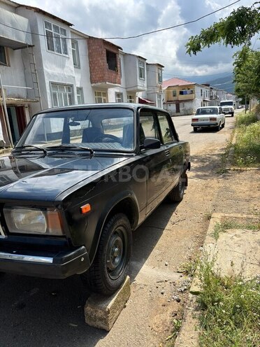 LADA (VAZ) 2107-10