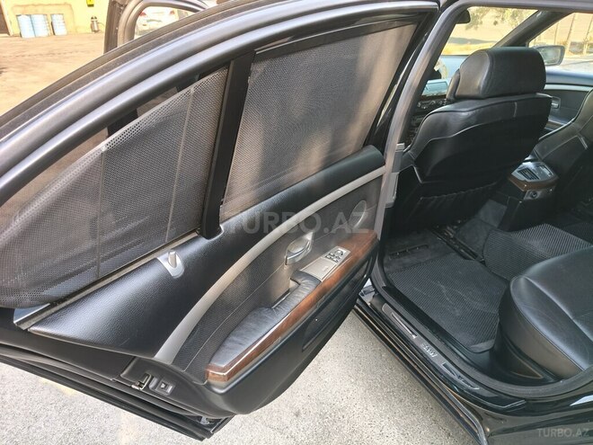 BMW 745-13