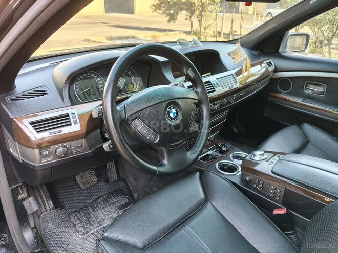BMW 745-11