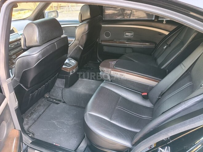 BMW 745-14