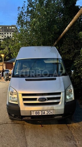 Ford Transit-1