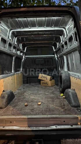 Ford Transit-4