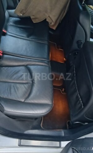 Mercedes E 200-7