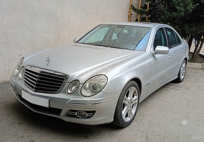 Mercedes E 200-4