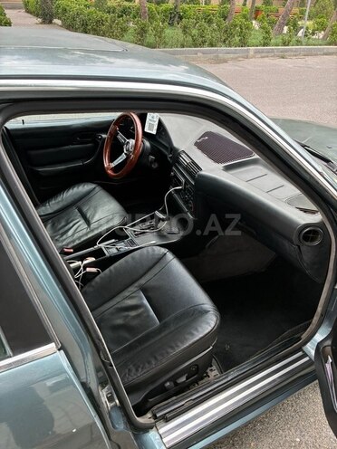 BMW 525-6