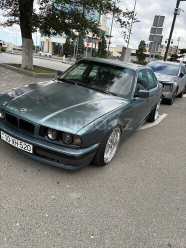 BMW 525-4