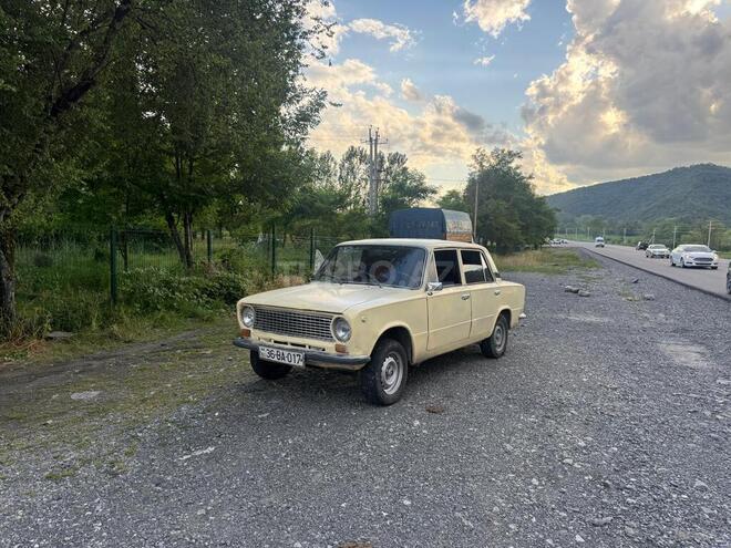 LADA (VAZ) 21011-15