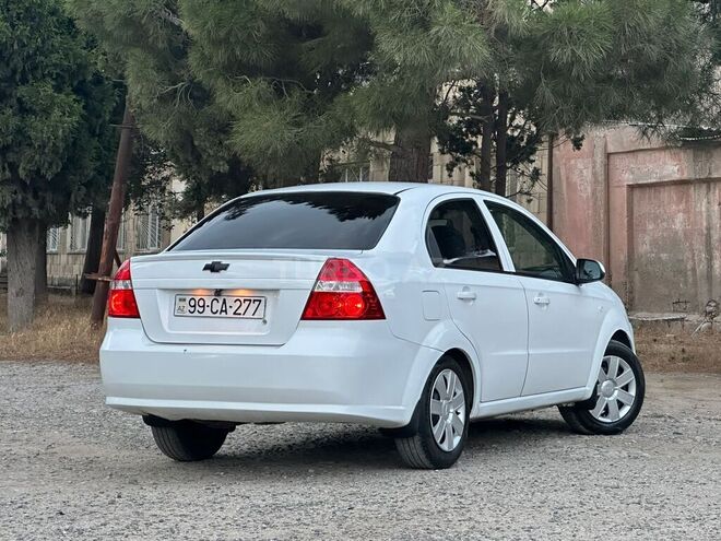 Chevrolet Aveo-7