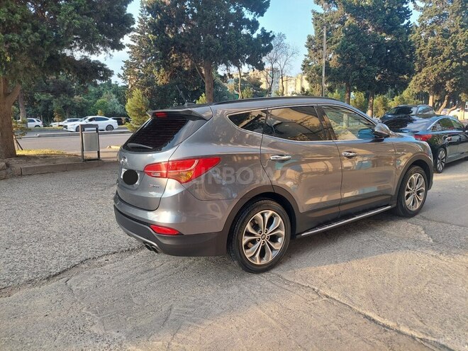 Hyundai Santa Fe-5
