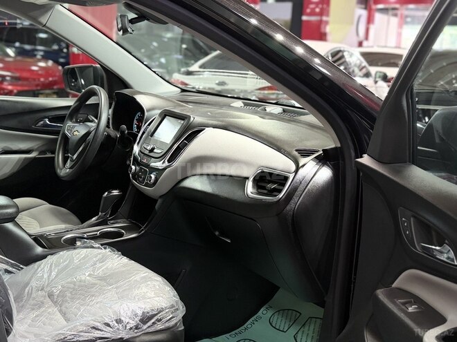 Chevrolet Equinox-12