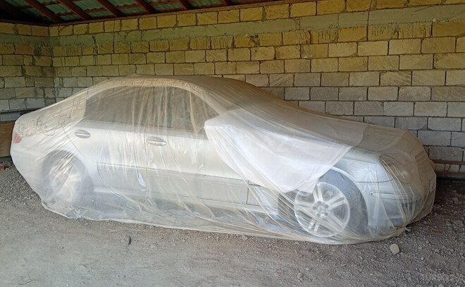 Mercedes E 200-12