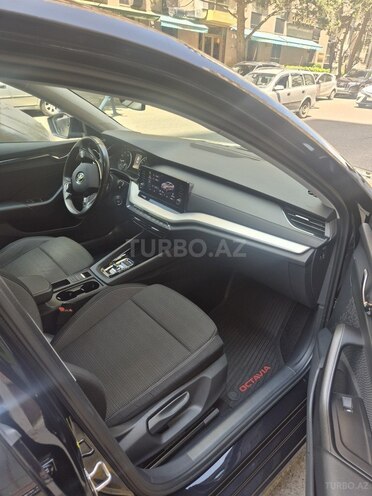Skoda Octavia-10
