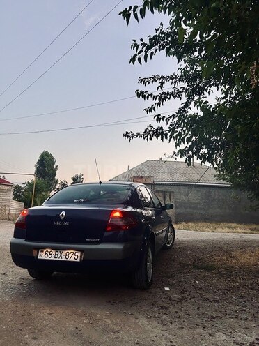 Renault Megane-6