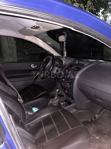 Renault Megane-10