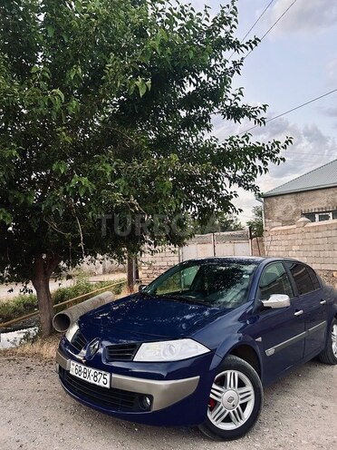 Renault Megane-11