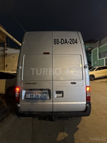 Ford Transit-7
