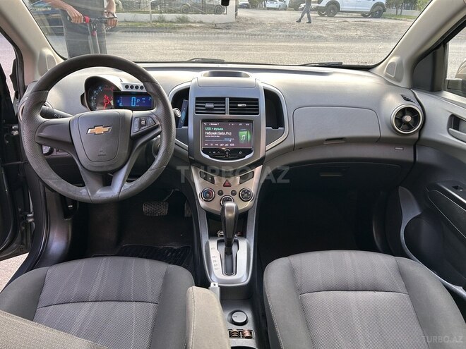 Chevrolet Aveo-11