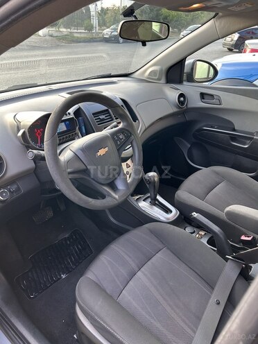 Chevrolet Aveo-9