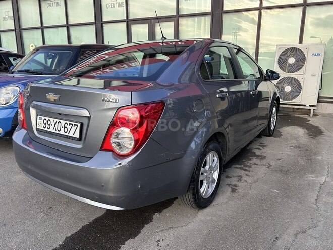 Chevrolet Aveo-6