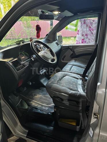 Mercedes Vito 112 CDI-3