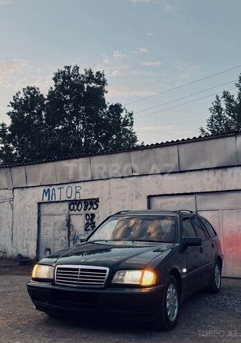 Mercedes C 200-13