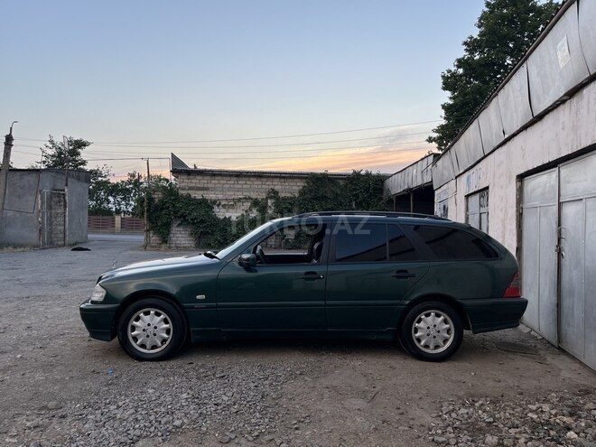 Mercedes C 200-2