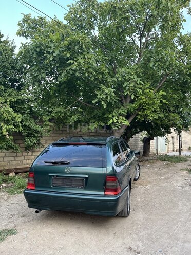 Mercedes C 200-3
