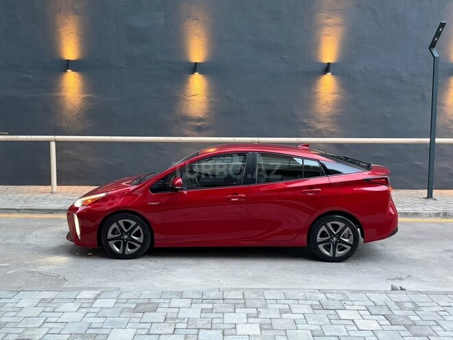 Toyota Prius-4