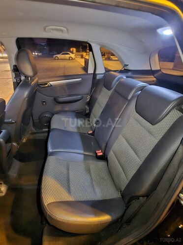 Mercedes B 170-8
