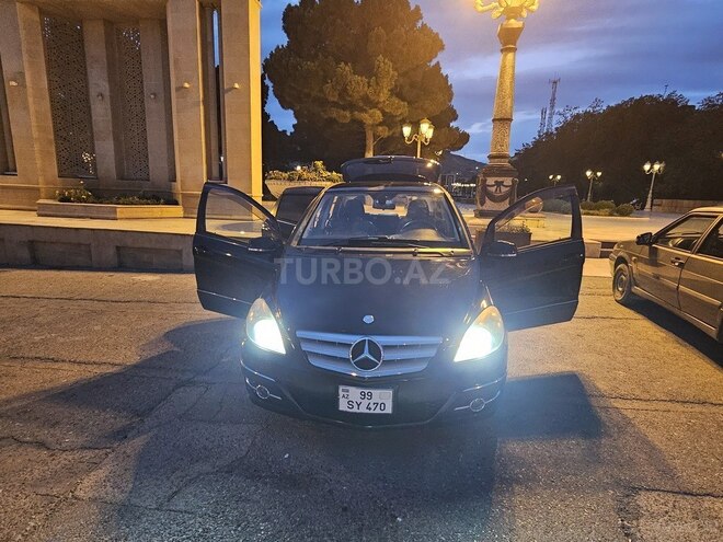Mercedes B 170-9