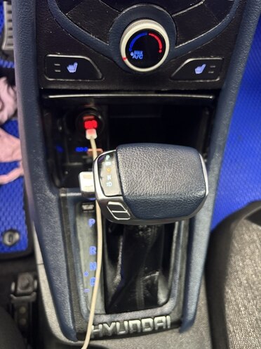 Hyundai Elantra-10