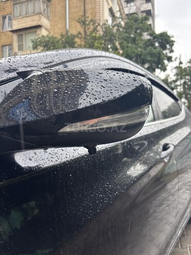 Hyundai Elantra-8