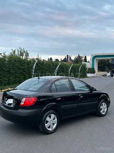 Kia Rio-5