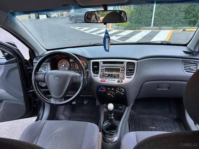 Kia Rio-8