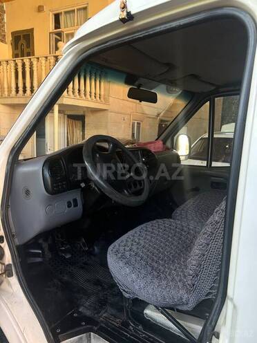 Ford Transit-3