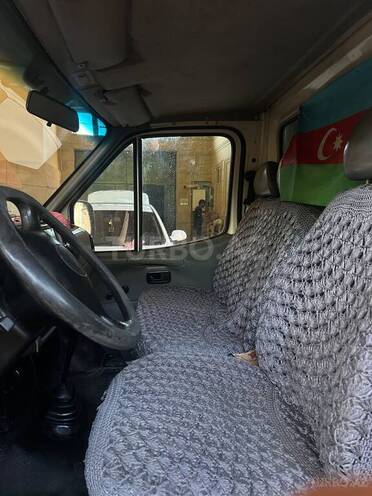 Ford Transit-2