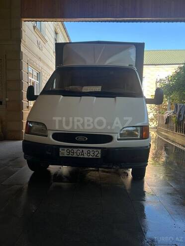 Ford Transit-1