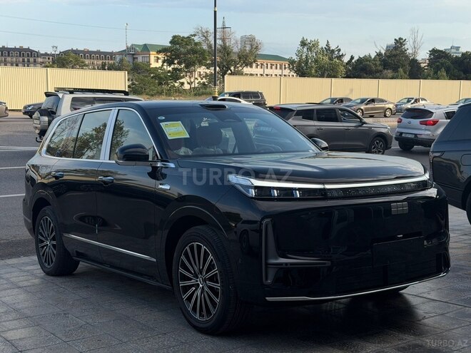 Geely Galaxy M9-2