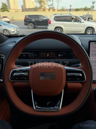 Geely Galaxy M9-7
